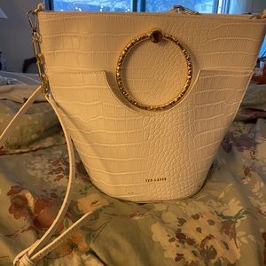TED BAKER WHITE CROSSBODY BAG